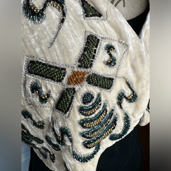 Laundry by Design Beaded Velvet Shaw Never worn SZ M Formal/costume/wedding - Picture 2 of 8